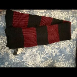 𝅺Zara Red Black Scarf New
